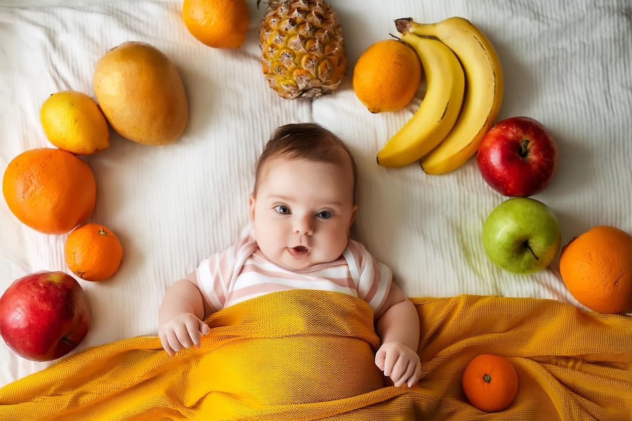 Ab wann Obst fürs Baby? Ab dem ersten Brei, Sorten & Menge